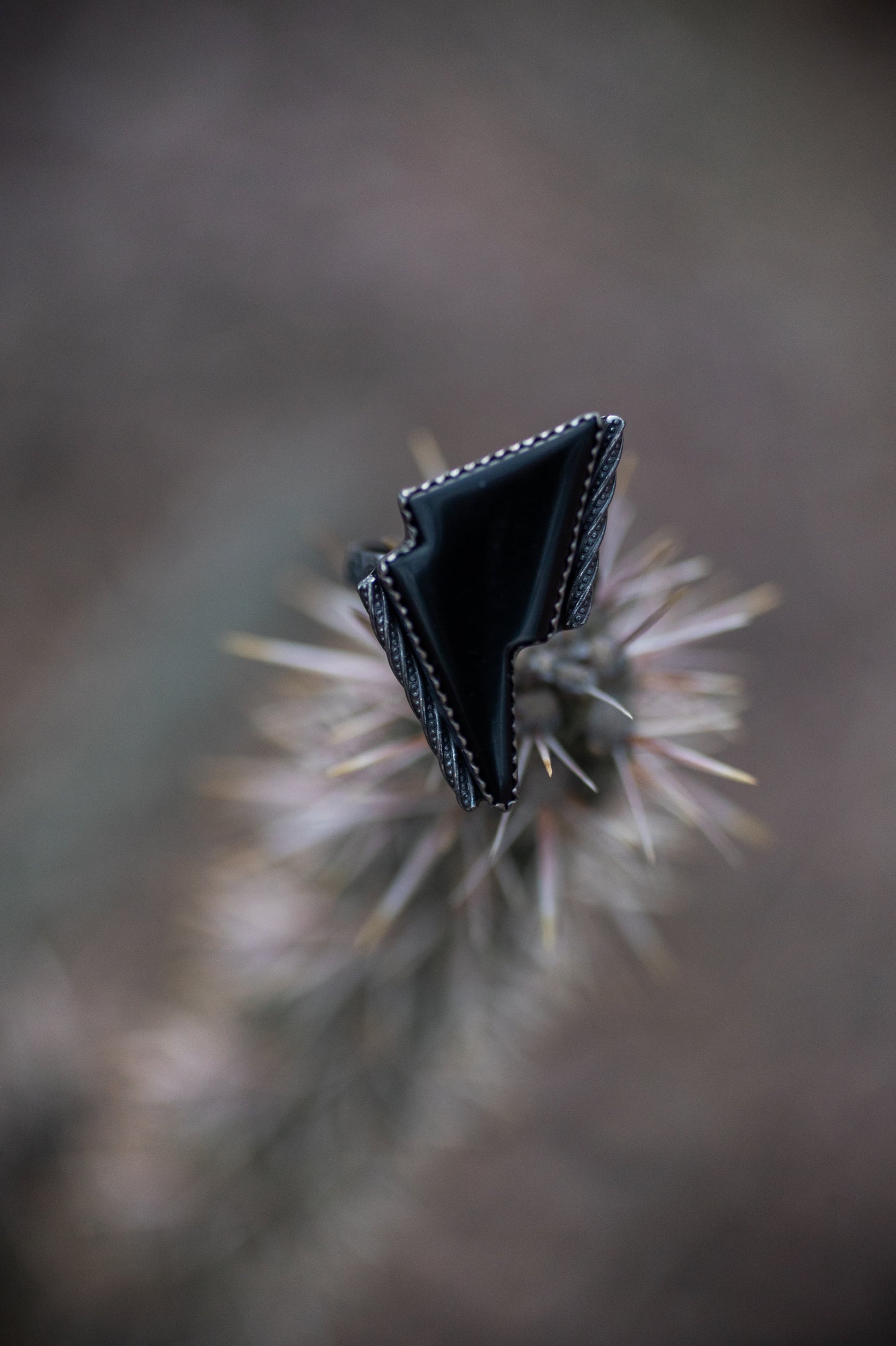 Jet Bolt Ring | Size 7.75